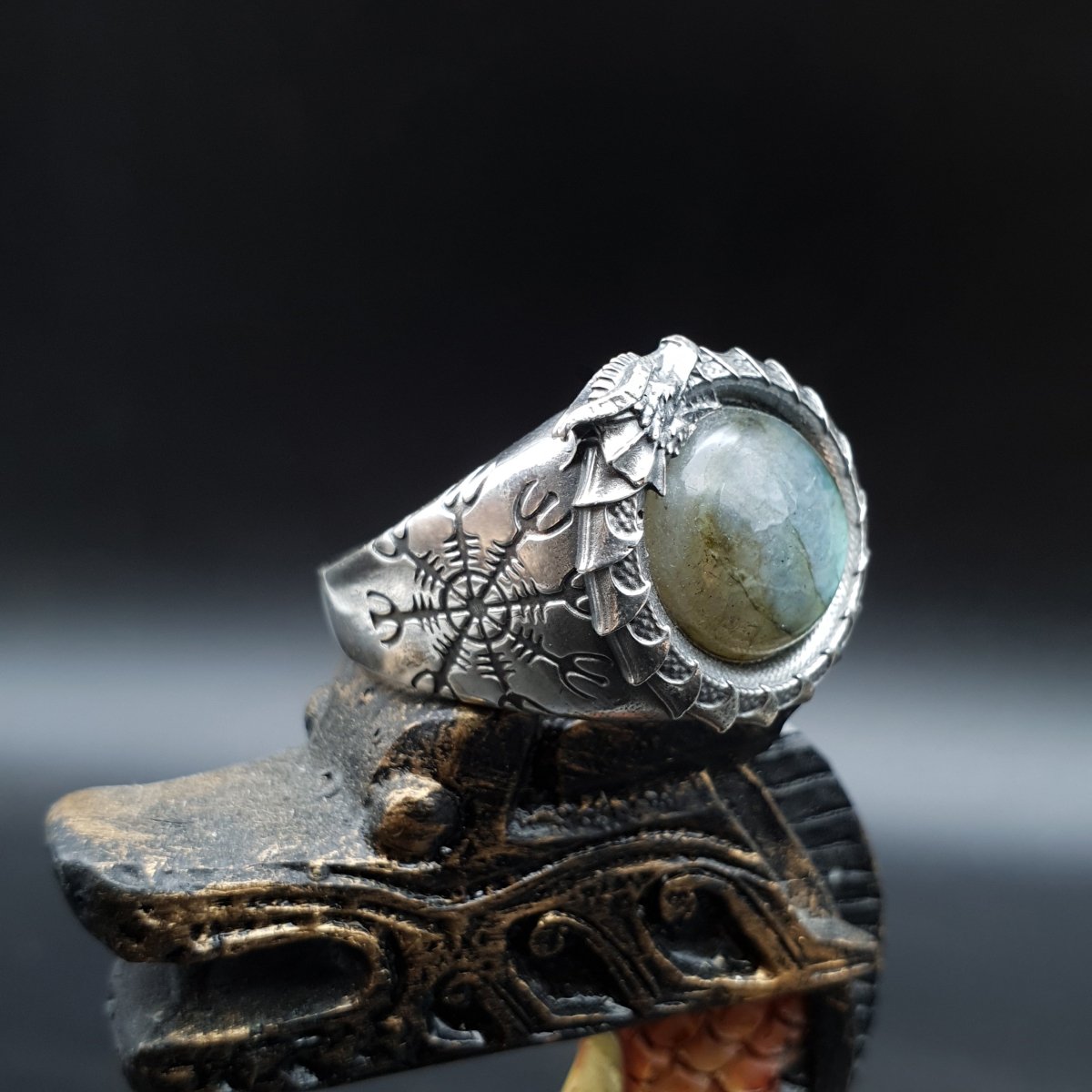 Anello Ouroboros - Helm of Awe - Luminis