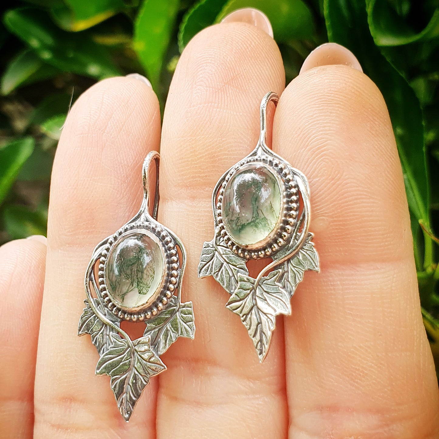 Orecchini in argento 925 sterling con pietra agata dendritica e disegno foglia - 925 sterling silver earrings with dendritic agate stone and leaf design